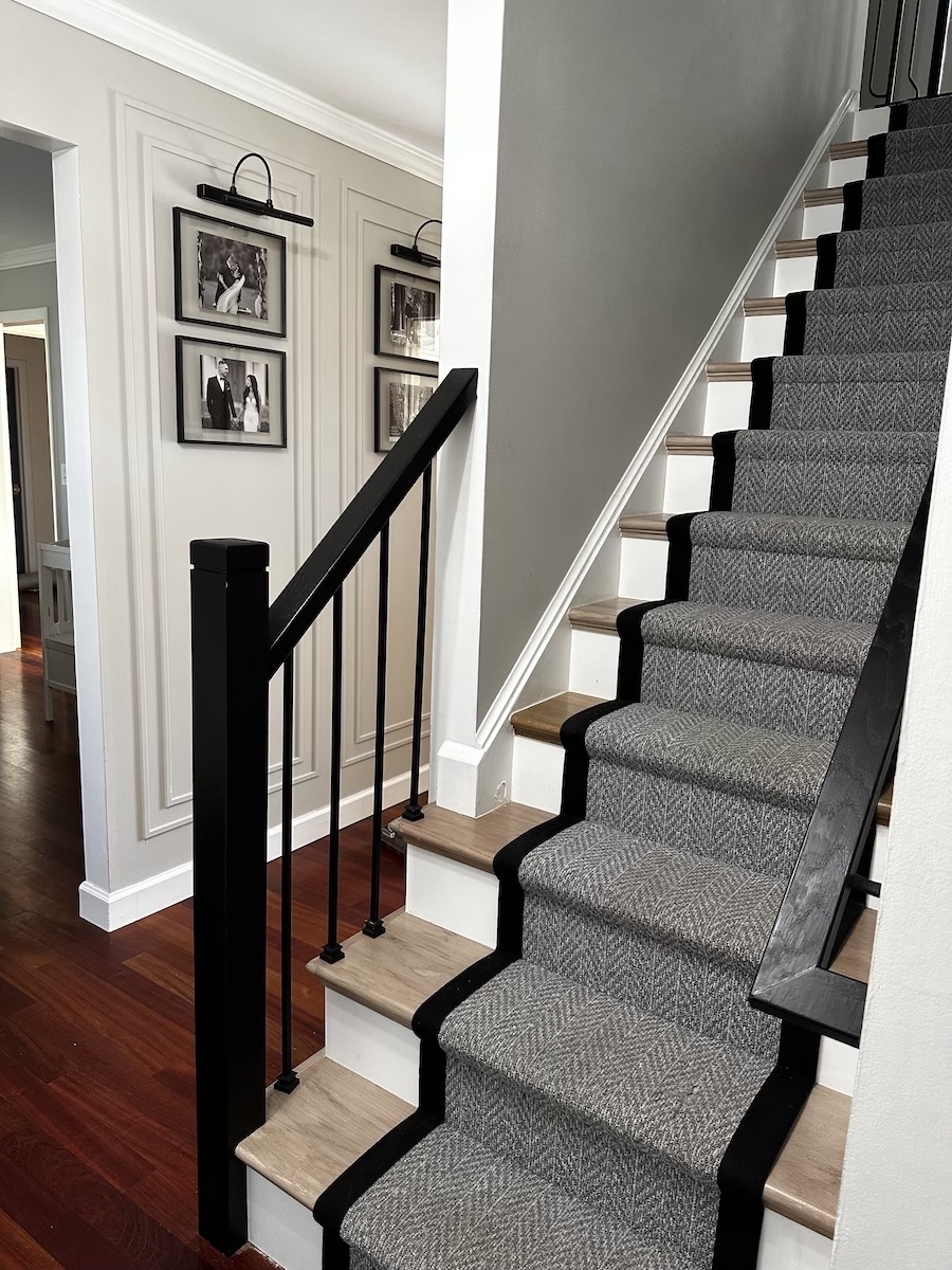 entry way / hallway reveal – using easy diy wall trim - The Daily Paige